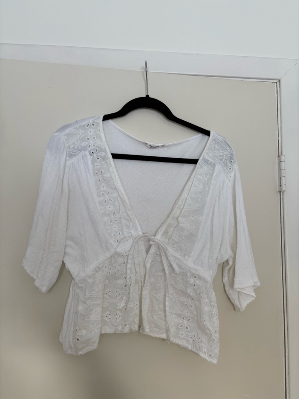 Pull&Bear White Eyelet Tie-Front Peasant Blouse